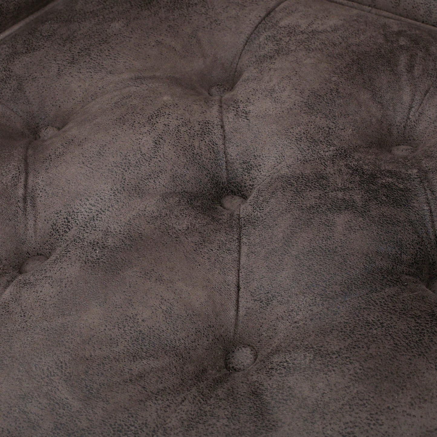 Elegant Tufted Club Chair For Living Room And Office Seating