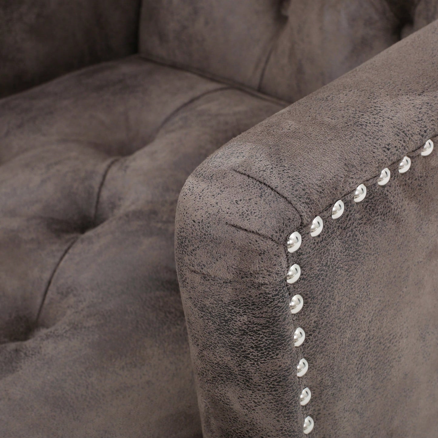 Elegant Tufted Club Chair For Living Room And Office Seating