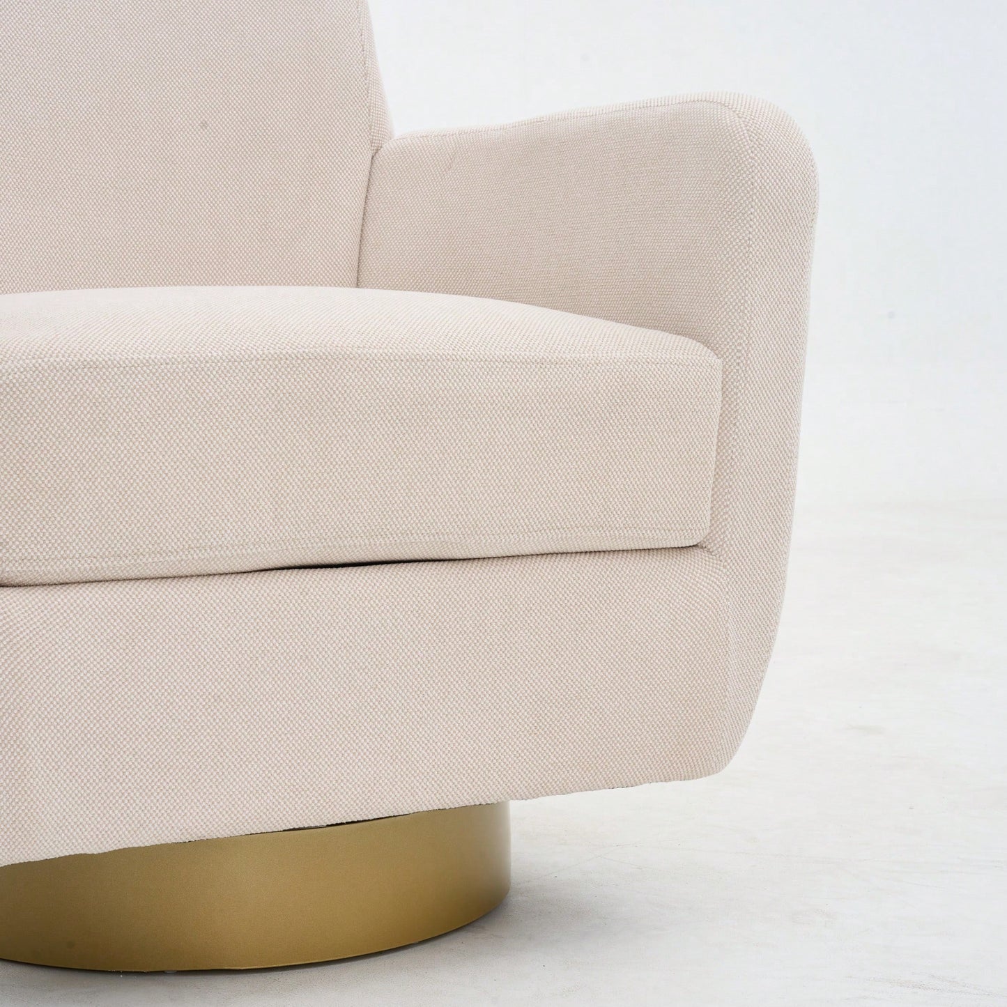 Ergonomic 360-Degree Rotating Armchair In Skin-Friendly Cotton Linen For Living Room And Bedroom Decor