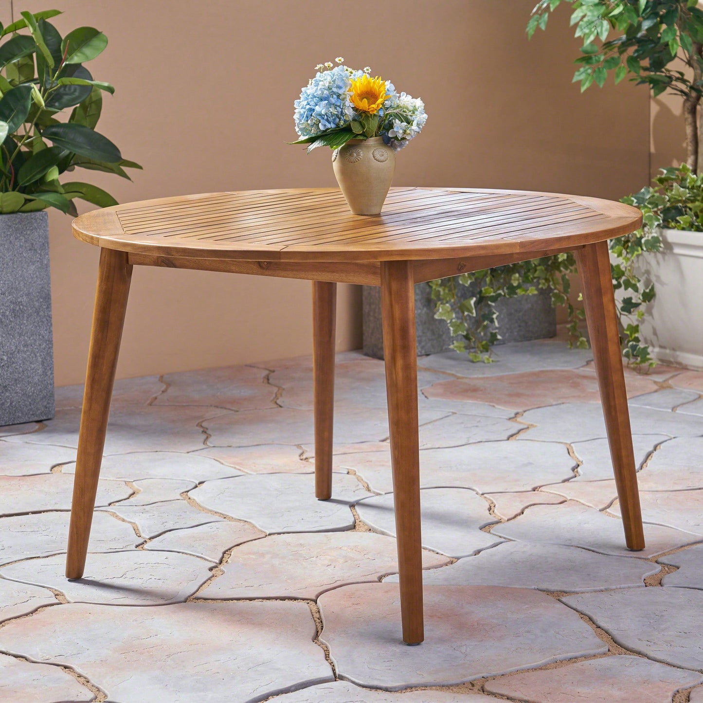 Acacia Elegance The STAMFORD 47 Dining Table