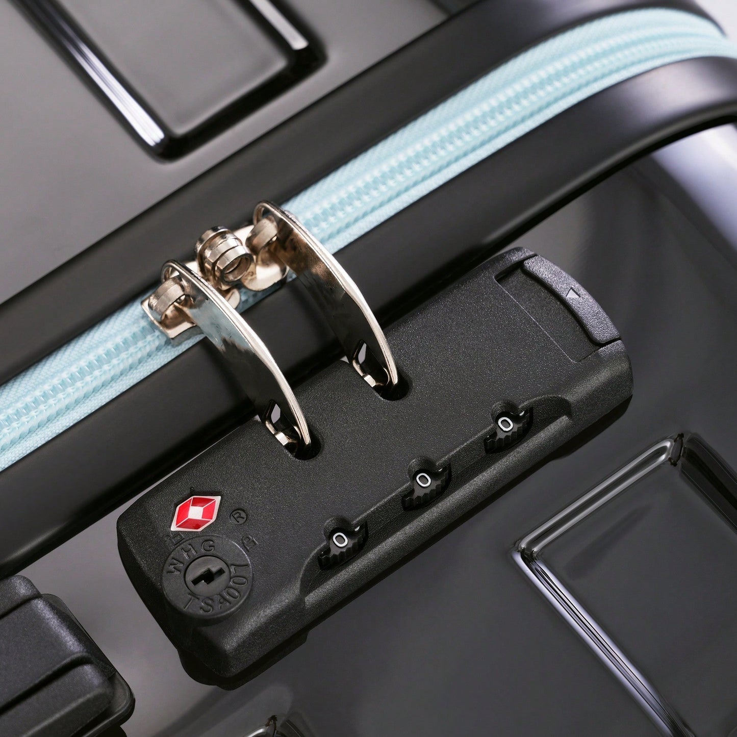 Lightweight Durable ABS Hardshell 3-Piece Luggage Set With Spinner Wheels And TSA Lock In Blue And Black - 20'', 24'', 28'' Sizes