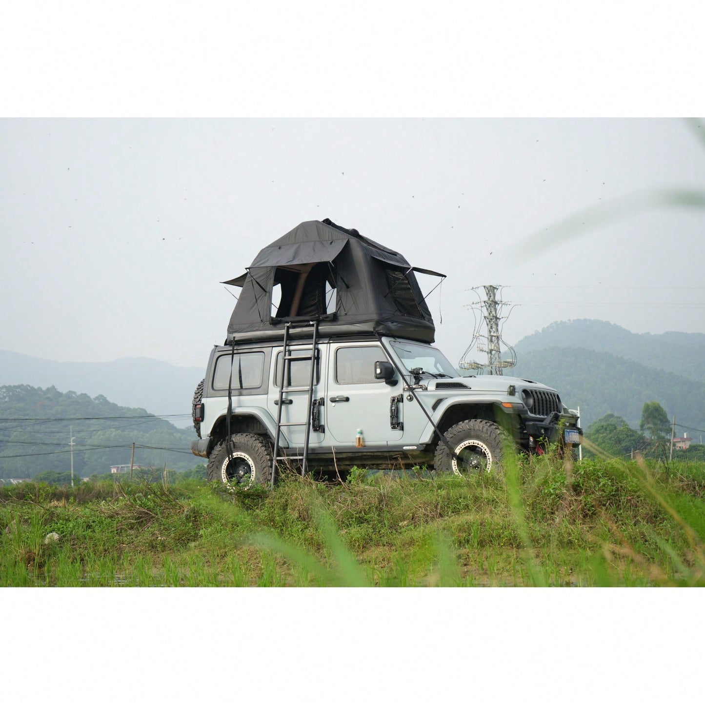 Portable Folding Aluminium Telescopic Ladder With Hooks For Roof Top Tent And Roof Rack Access