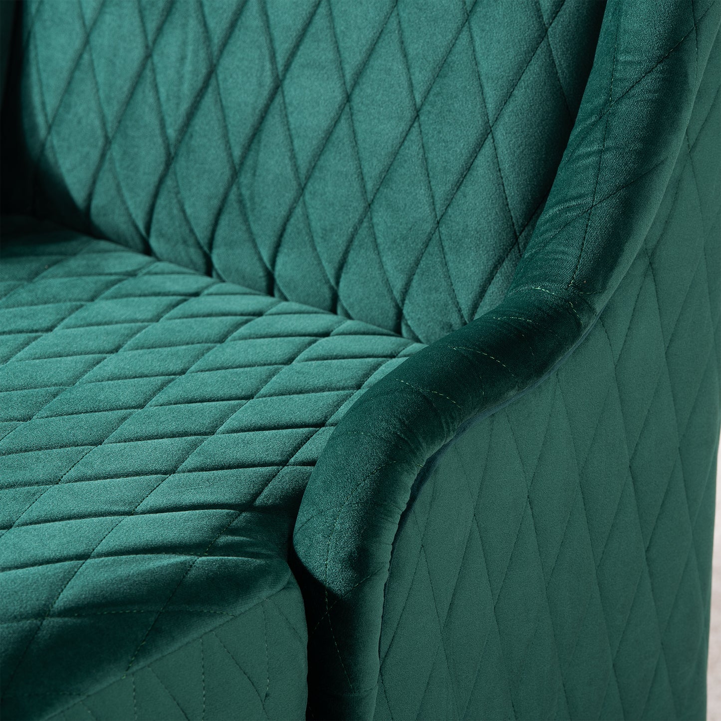 Elegant Green High-Back Velvet Accent Chair with Padded Comfort and Wooden Legs for Living Room or Bedroom