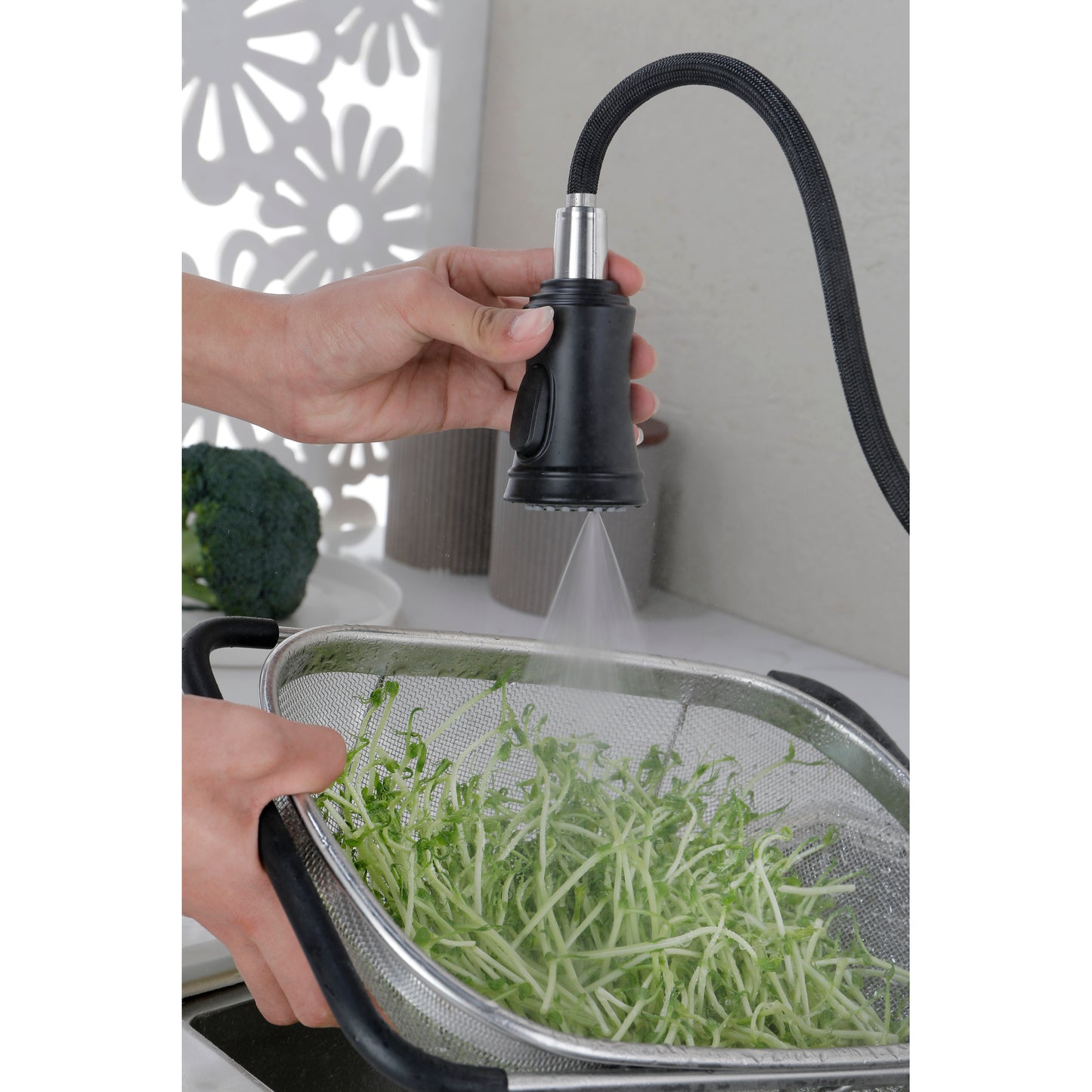 Single Handle High Arc Brushed Nickel Kitchen Faucet with Pull Down Sprayer - Stainless Steel Single Level Sink Faucet