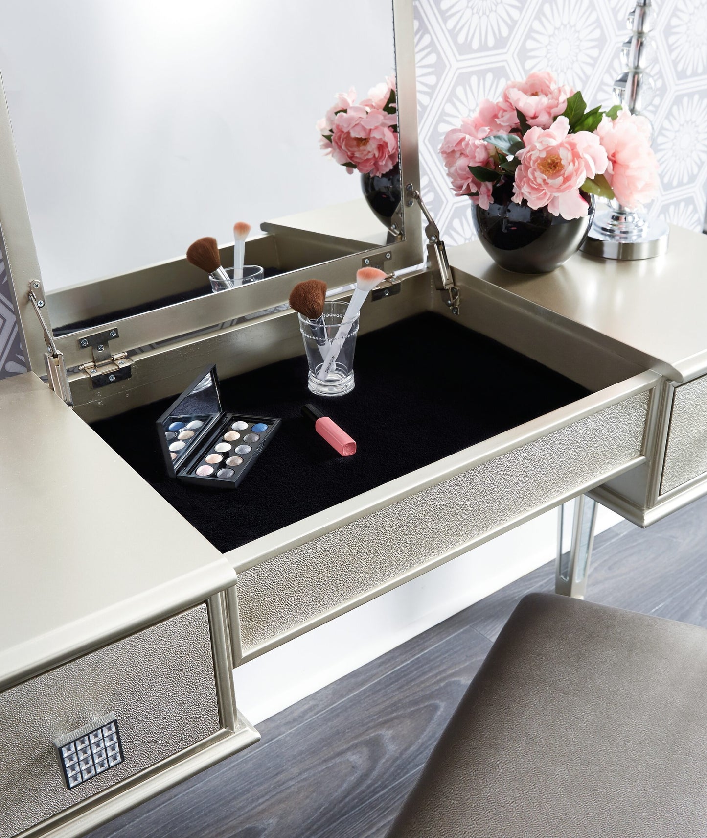 Mirrored Vanity Desk with Drawers and Stool, Flip Top Makeup Table Set for Bedroom, Stylish Dressing Table for Women and Girls