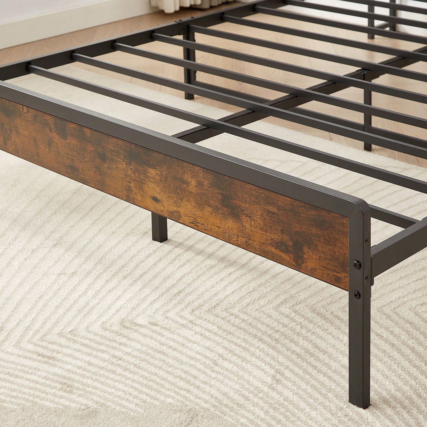 Space-Saving  Queen Size Bed Frame With Charging Station And 1000 Lbs Load-Bearing Capacity