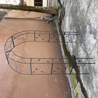 Elegant Garden Arch For Decorating And Supporting Climbing Plants