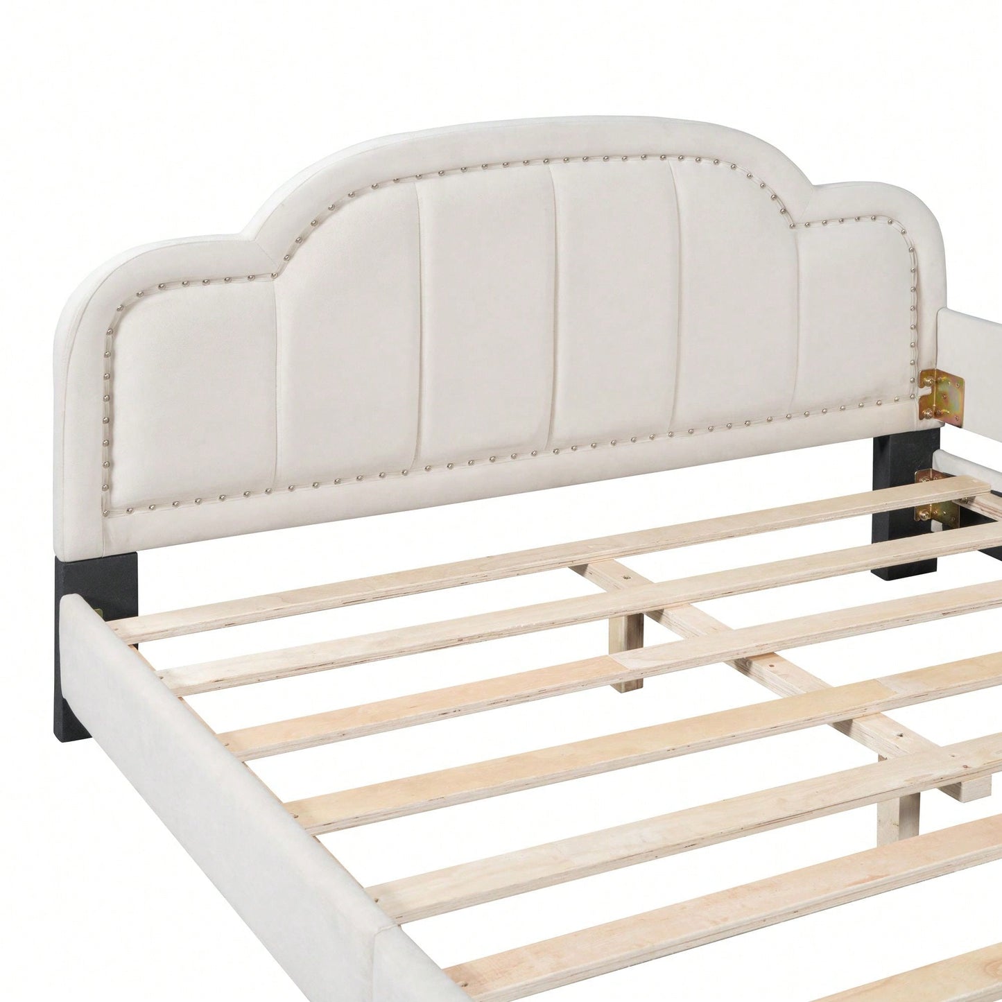 Full Size Cloud-Shaped Headboard Day Bed Eye-Catching Design For Your Little One's Bedroom