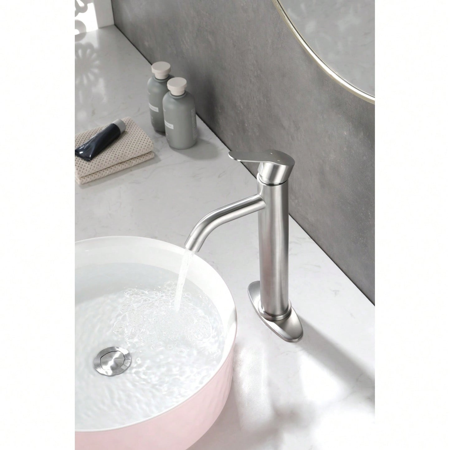 Modern Bathroom Sink Faucet Single Handle Vanity Faucet For RV, Deck Mount 1 Hole Or 3 Holes Installation - Sleek And Functional Design