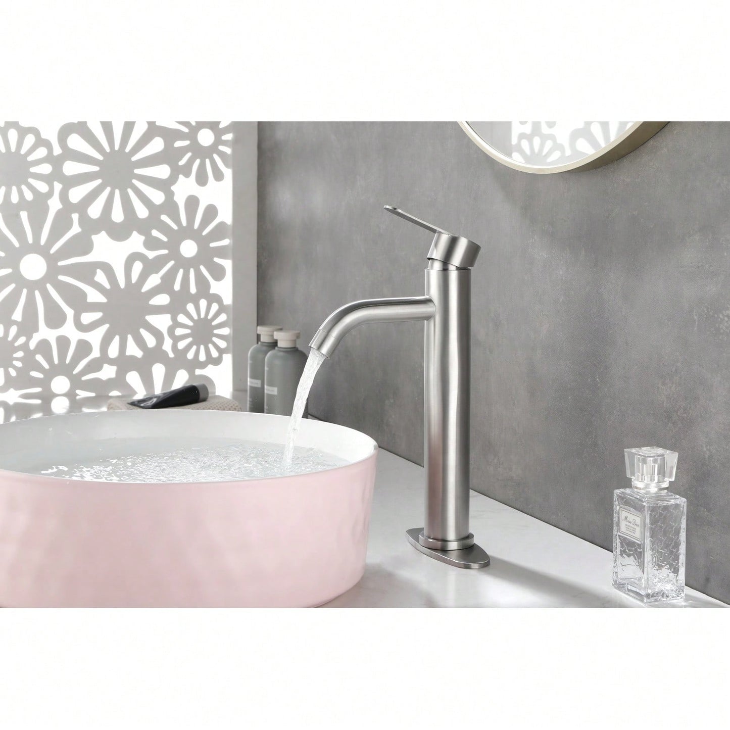 Modern Bathroom Sink Faucet Single Handle Vanity Faucet For RV, Deck Mount 1 Hole Or 3 Holes Installation - Sleek And Functional Design