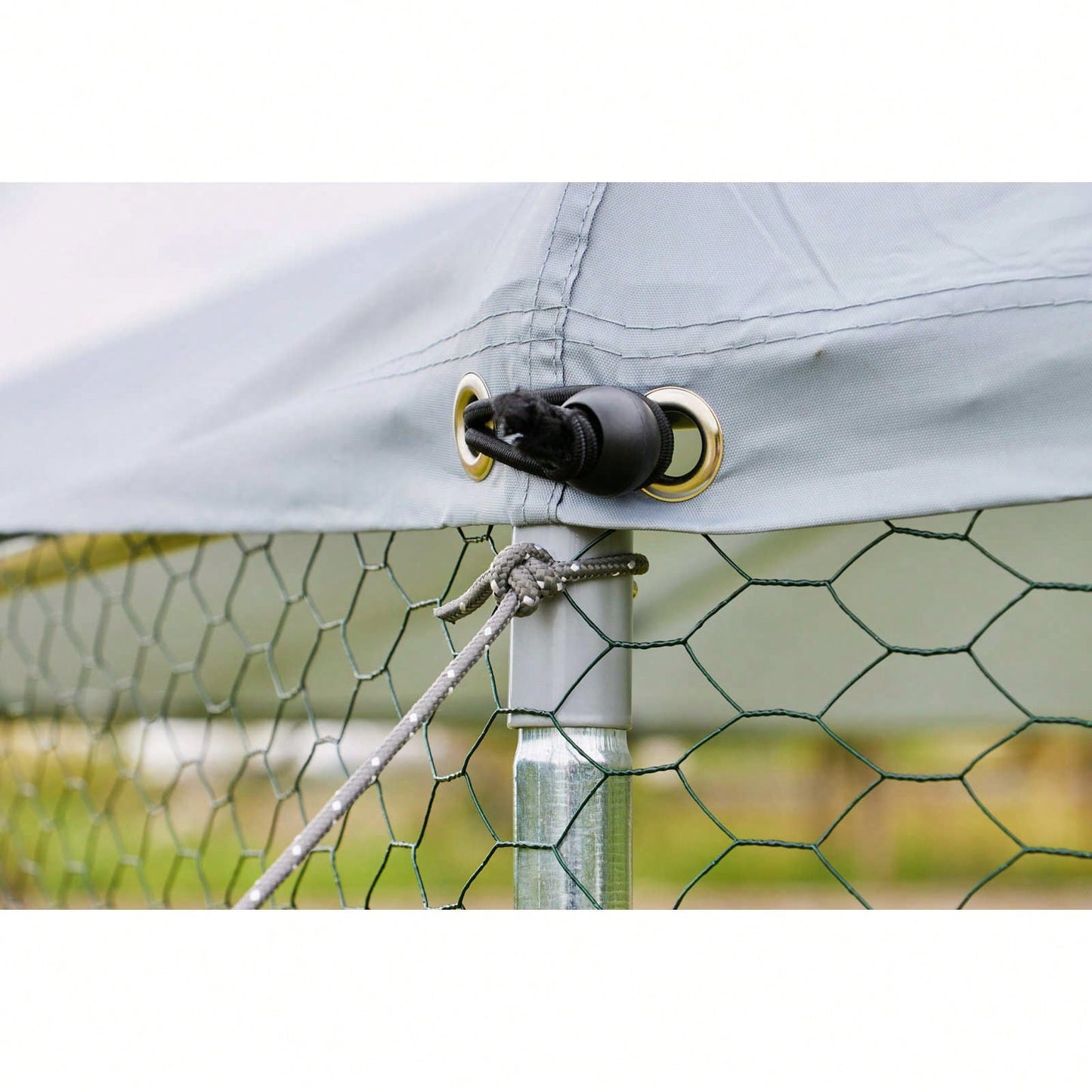 Hexagonal Metal Chicken Coop with Steel Wire Mesh for Ducks, Rabbits, Sheep and Birds Waterproof UV Resistant 9.2x8.1ft