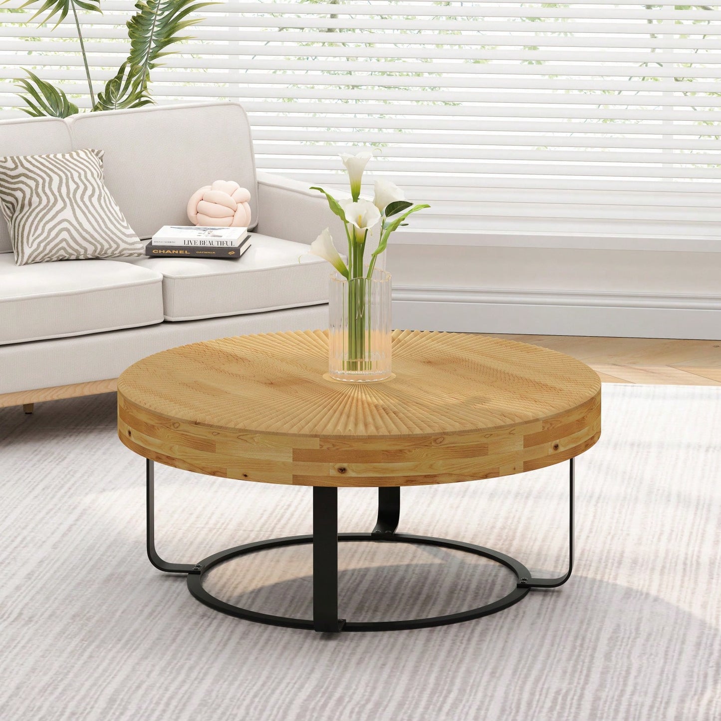 Modern Round Coffee Table Wooden Carving Pattern Coffee Table With Metal Legs For Living Room Reception Room Office
