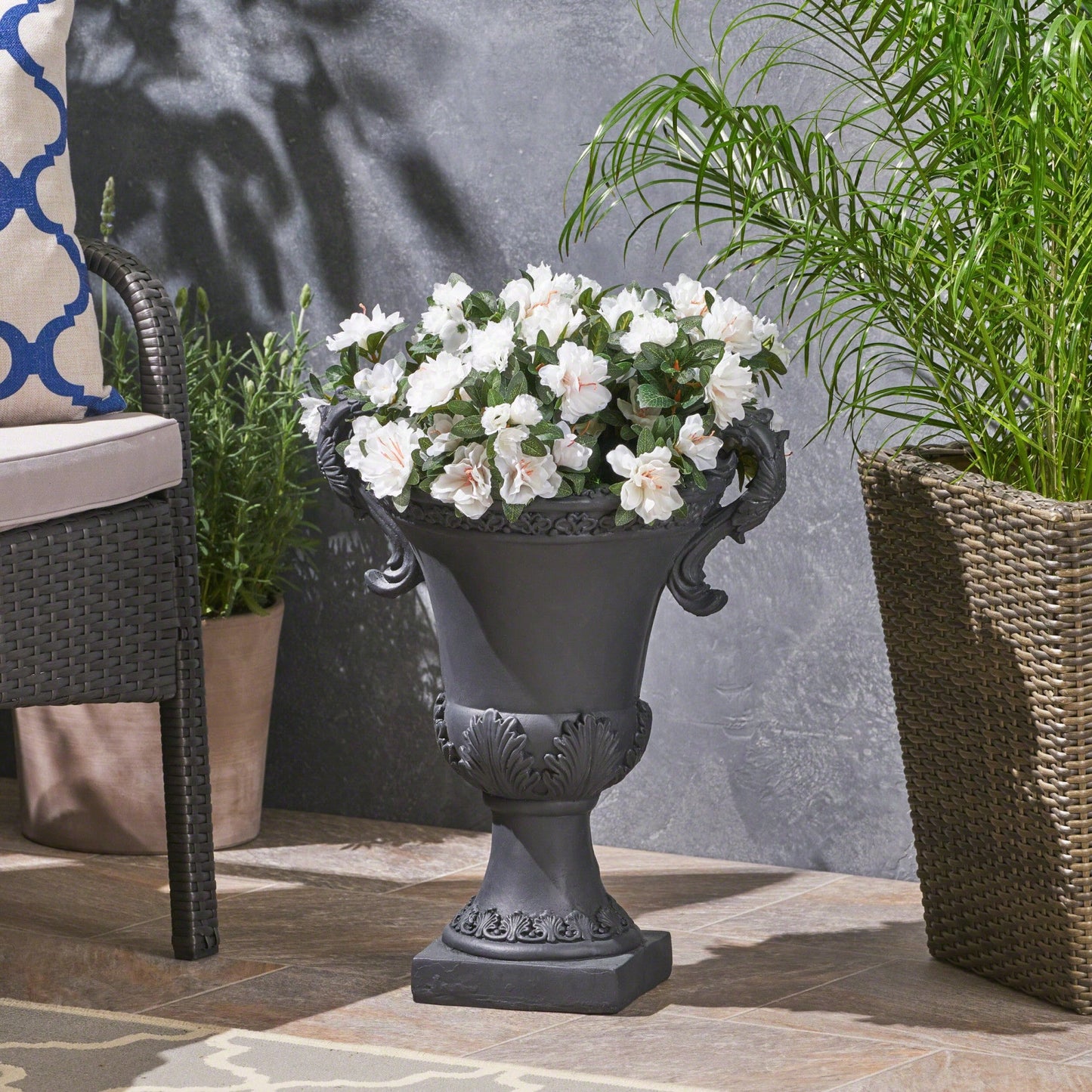 Elegant Decorative Urn For Indoor And Outdoor Plants