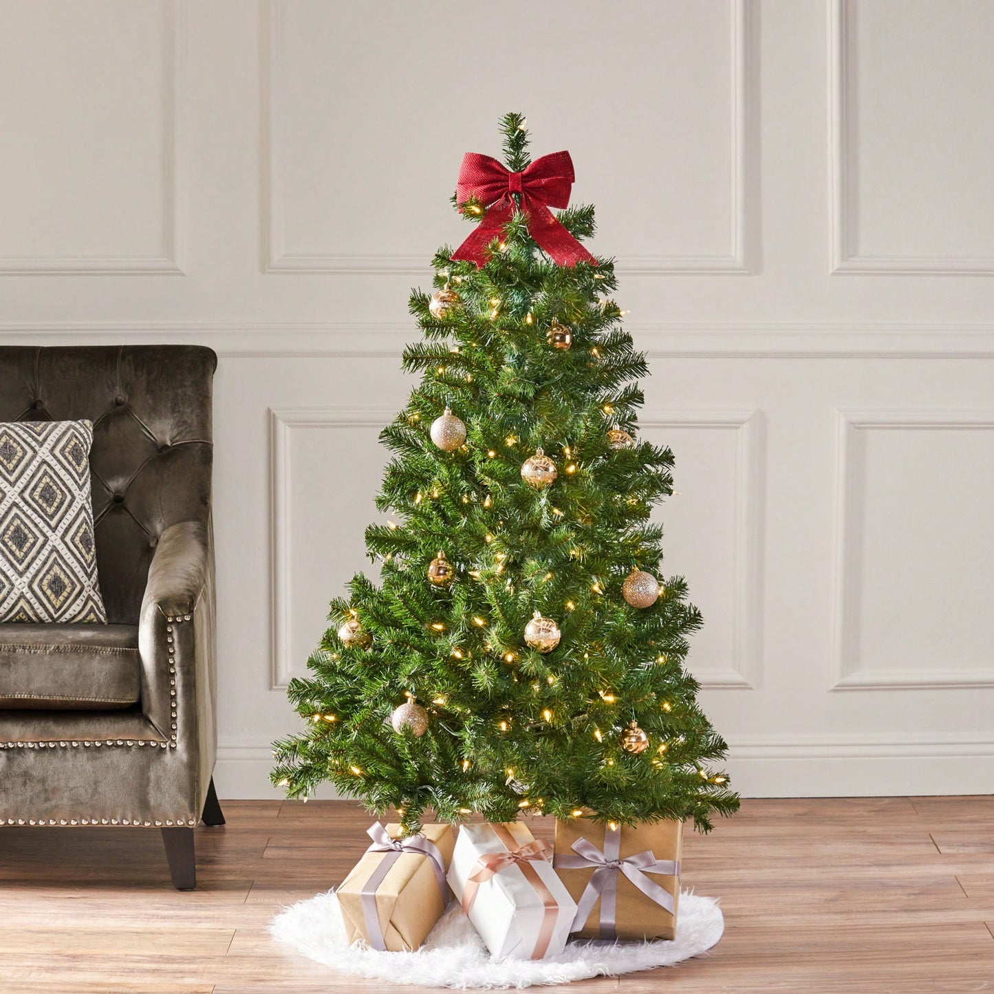 4.5-Foot Hinged Artificial Christmas Tree With 200 Clear UL-Certified Lights - 32-Inch Diameter