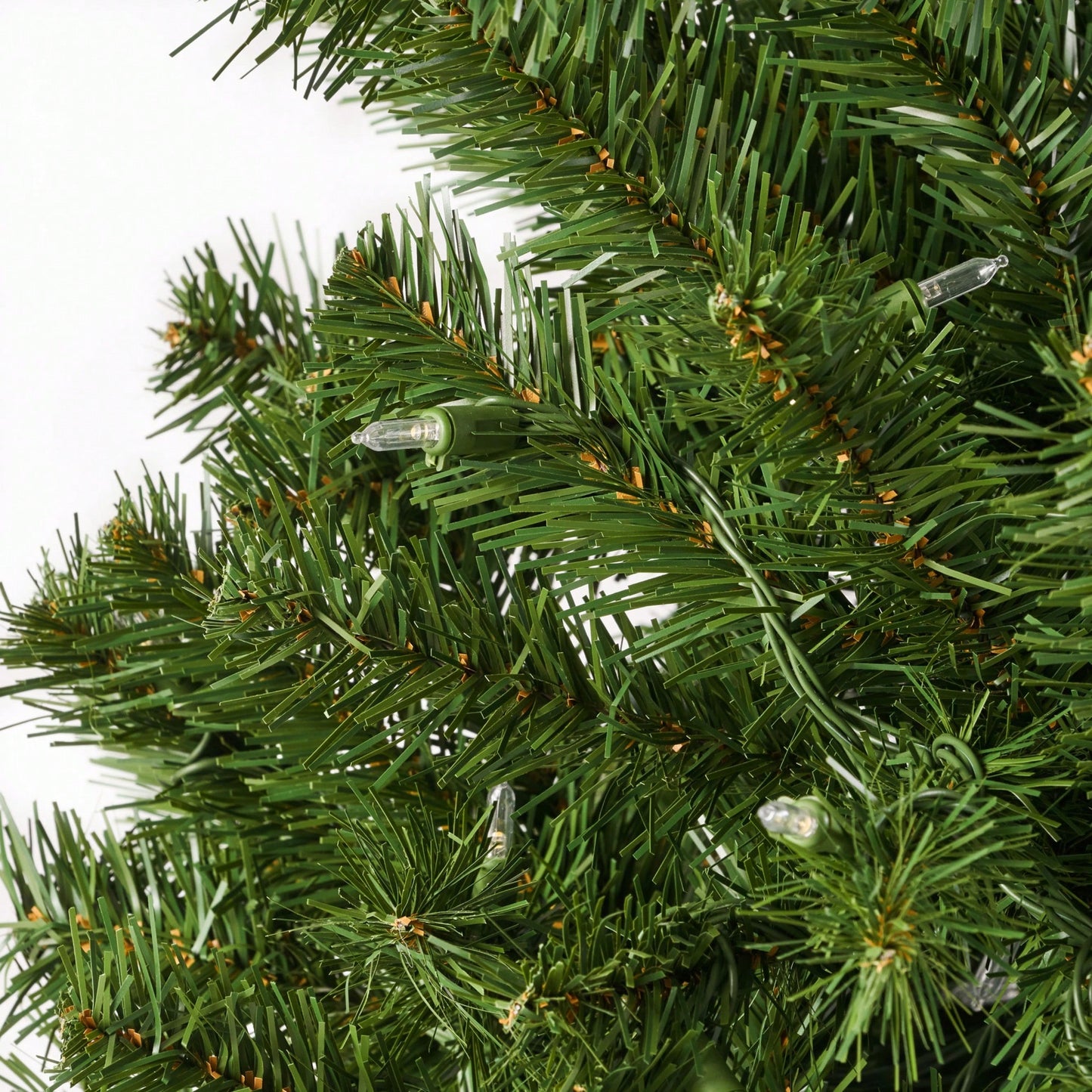 4.5-Foot Hinged Artificial Christmas Tree With 200 Clear UL-Certified Lights - 32-Inch Diameter