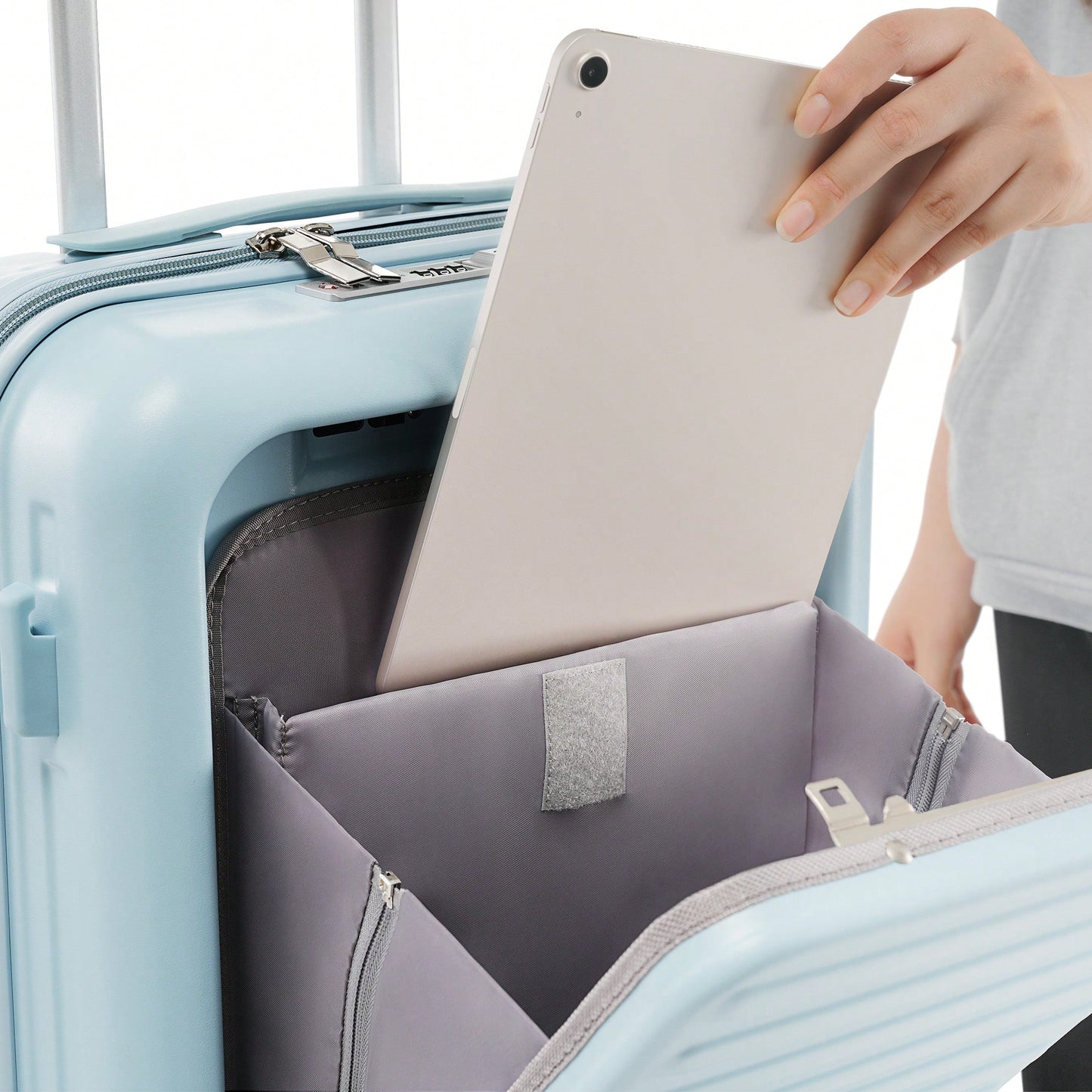 Light Blue 3-Piece Luggage Set with USB Port Airline Approved Carry-On Spinner Wheels 20 24 28 Inch Hard Shell