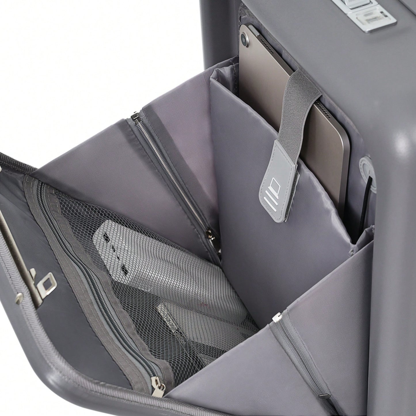 Light Blue 3-Piece Luggage Set with USB Port Airline Approved Carry-On Spinner Wheels 20 24 28 Inch Hard Shell