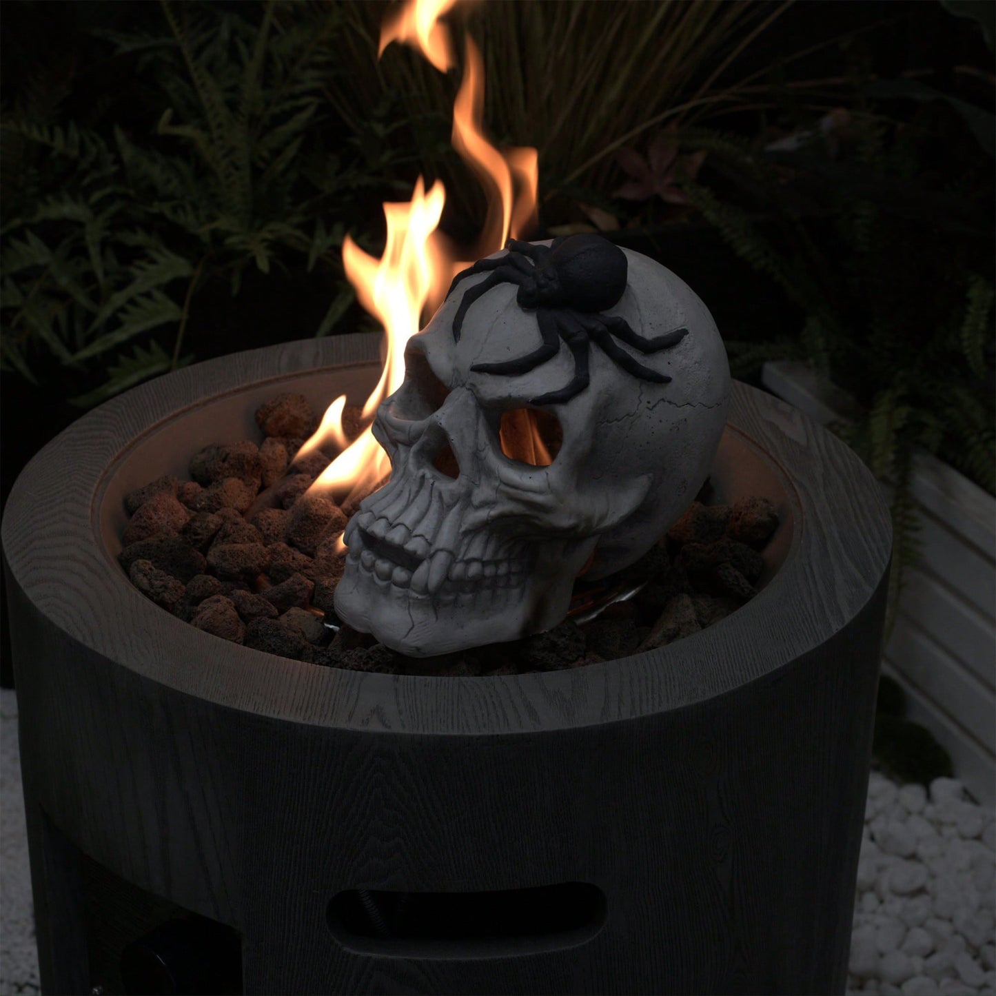 Spooky Demon Skull Decoration For Outdoor Fireplaces And Fire Pits - Perfect For Halloween Ambiance