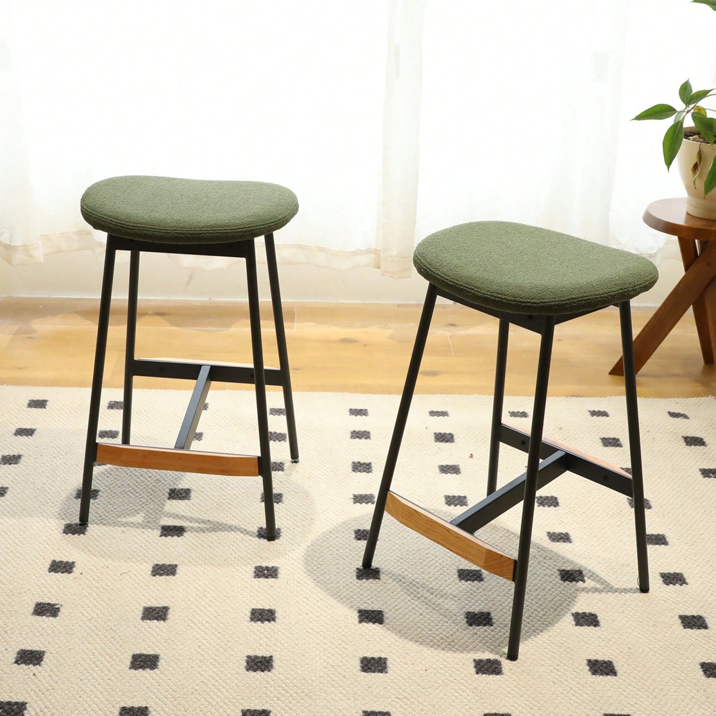 Stylish Set Of 2 Comfortable Bar Stools For Kitchen - Soft Upholstered Backless Design For Counter And Bar Height Dining