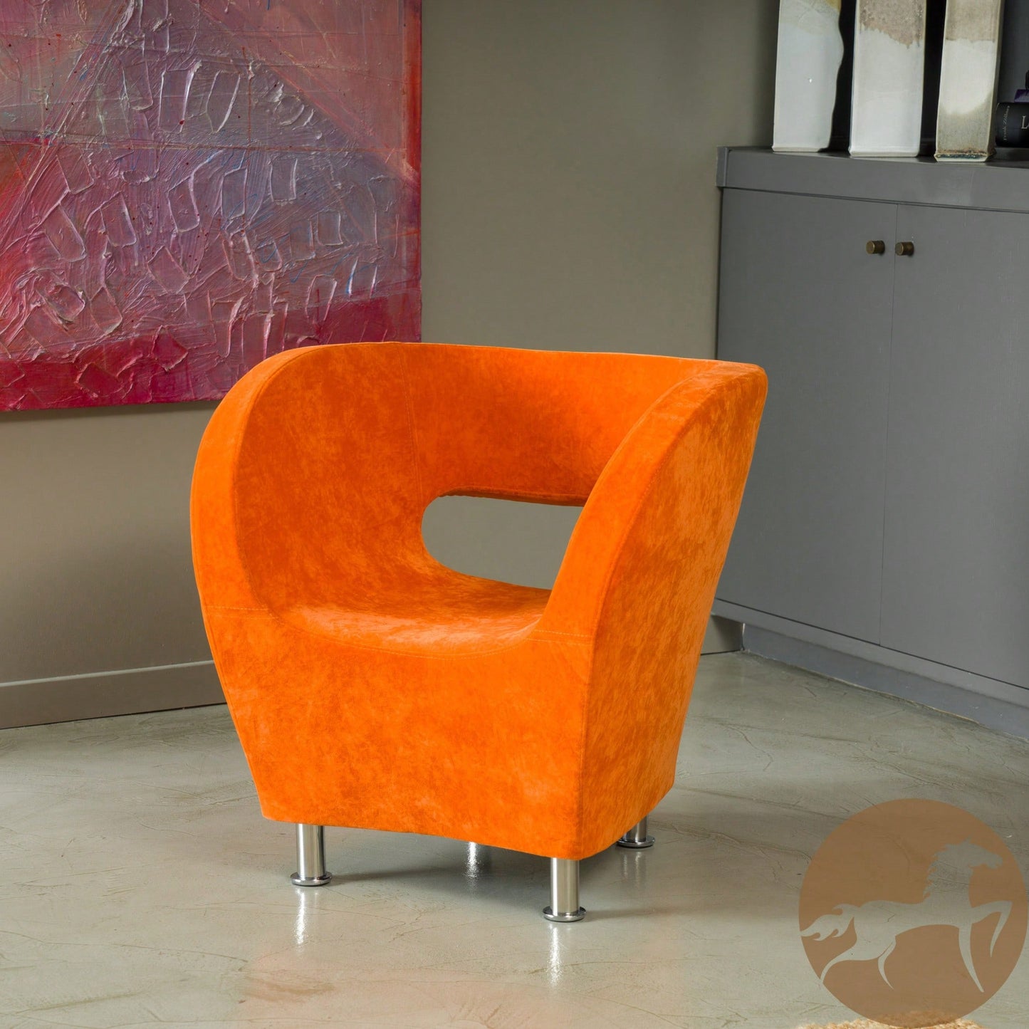 Contemporary Chic Lounge Chair For Stylish Interiors - Comfort And Elegance Combined