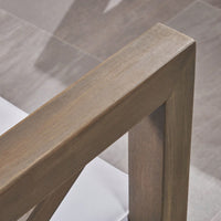 Elegant Modern Club Chair For Stylish Living Spaces