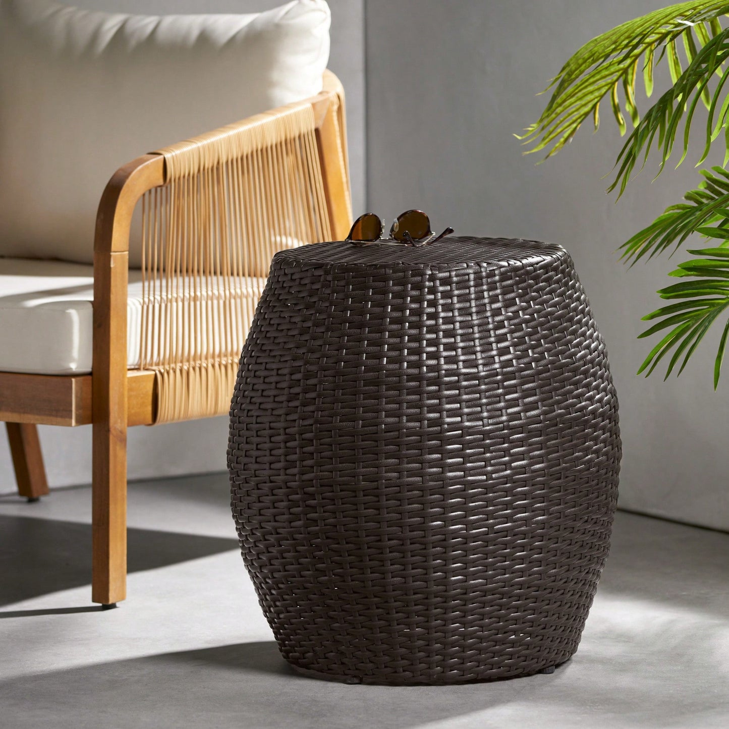 Stylish 14-Inch Outdoor Wicker Patio Side Table - Perfect For Any Garden Or Balcony Decor