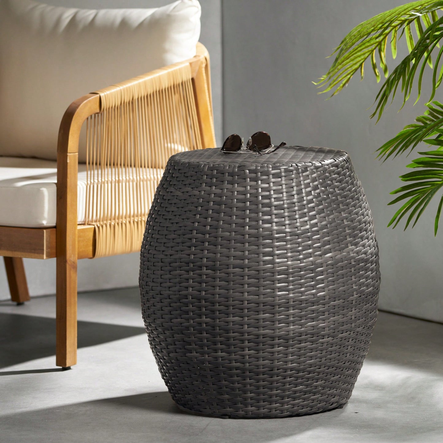 Stylish 14-Inch Outdoor Wicker Patio Side Table - Perfect For Any Garden Or Balcony Decor