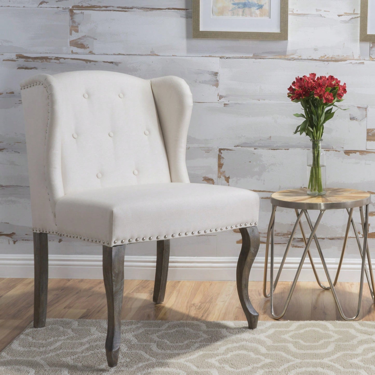 Stylish And Comfortable Single Chair For Modern Living Spaces - Perfect For Home Or Office Use