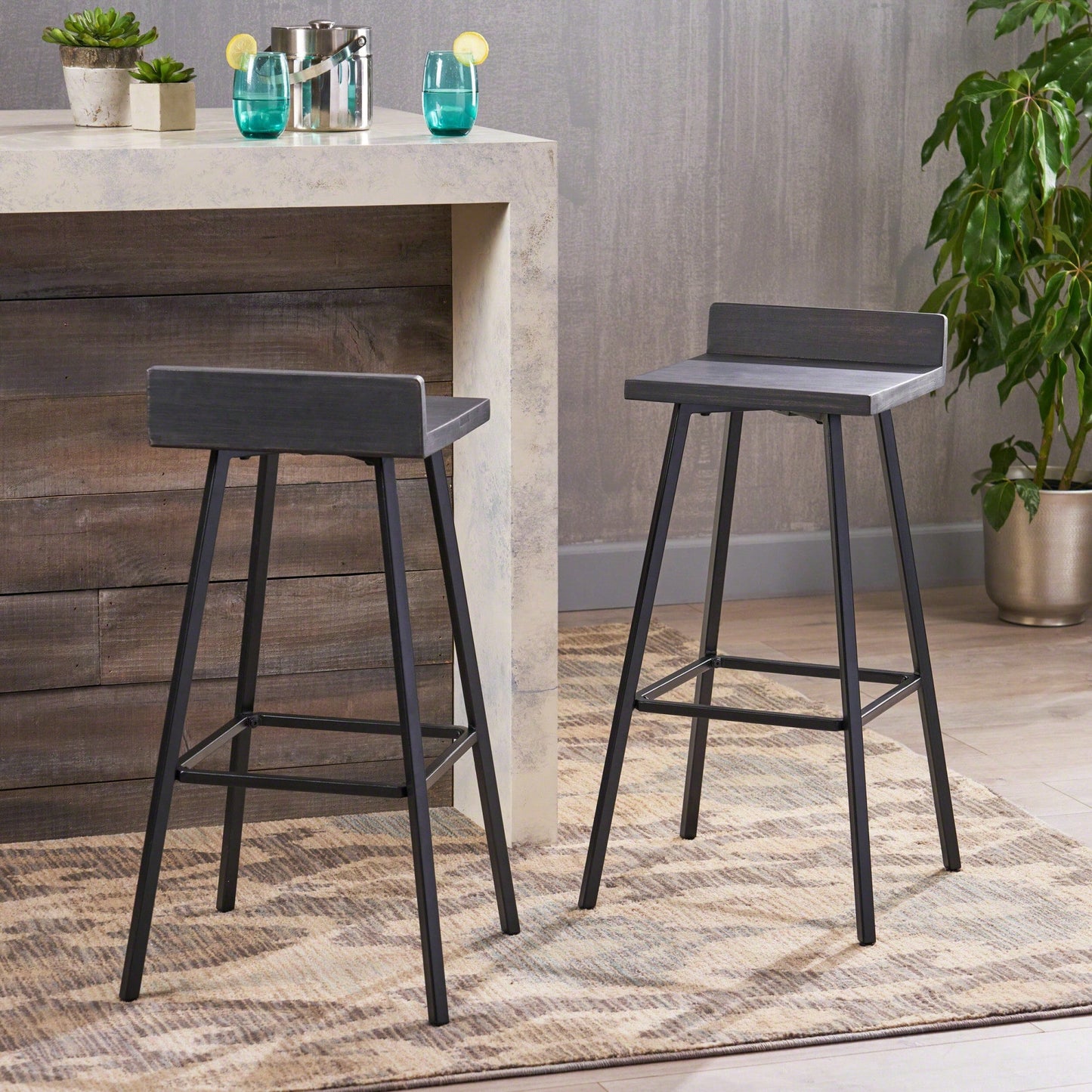 Modern Adjustable Height Bar Stool With Elegant Design And Comfortable Seating