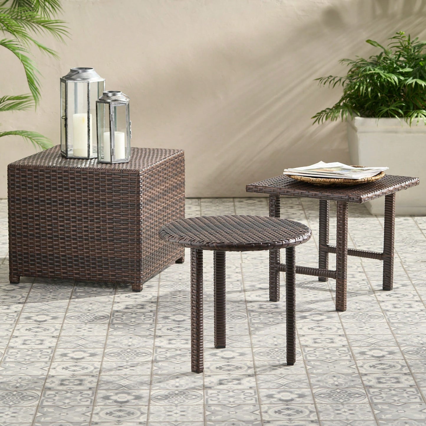 Stylish 3-Piece Modern Table Set For Indoor Or Outdoor Use