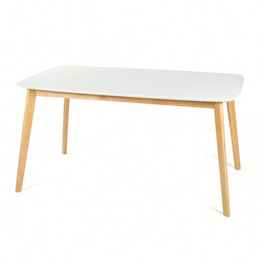 Stylish Modern Dining Table For Home Or Office Use – Perfect For Family Meals And Entertaining Guests