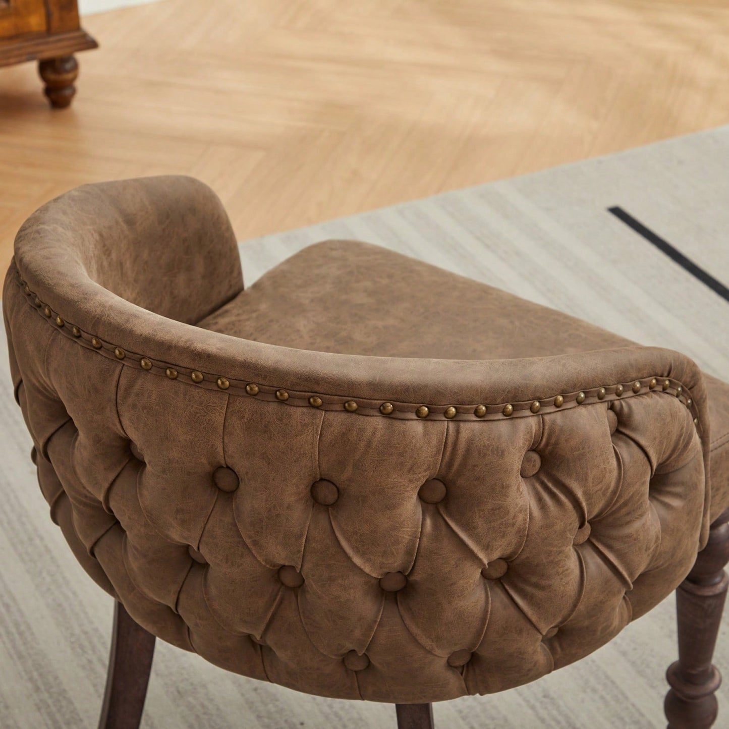 Mid-Century Modern Hand-Pulled Accent Chair with Solid Wood Arms and Cushioned Seat for Living Room or Bedroom in Brown