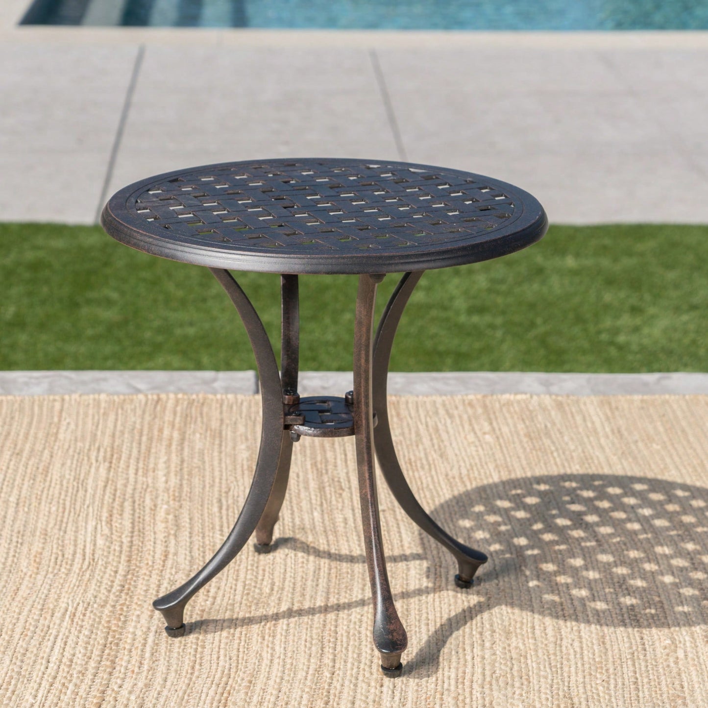 Outdoor 19 Inch Round Cast Aluminum Side Table For Patio Garden Furniture