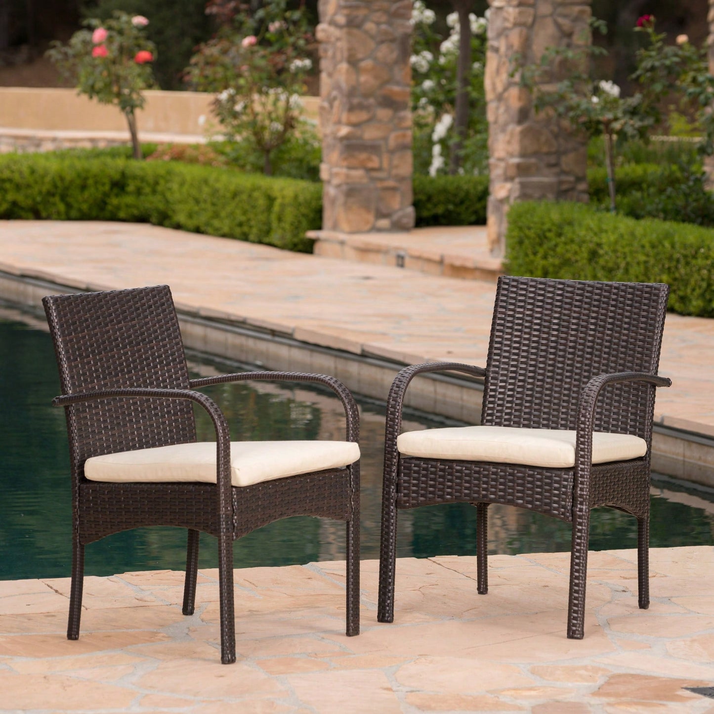 Stylish Wicker Dining Chair With Comfortable Cushion For Modern Outdoor And Indoor Spaces