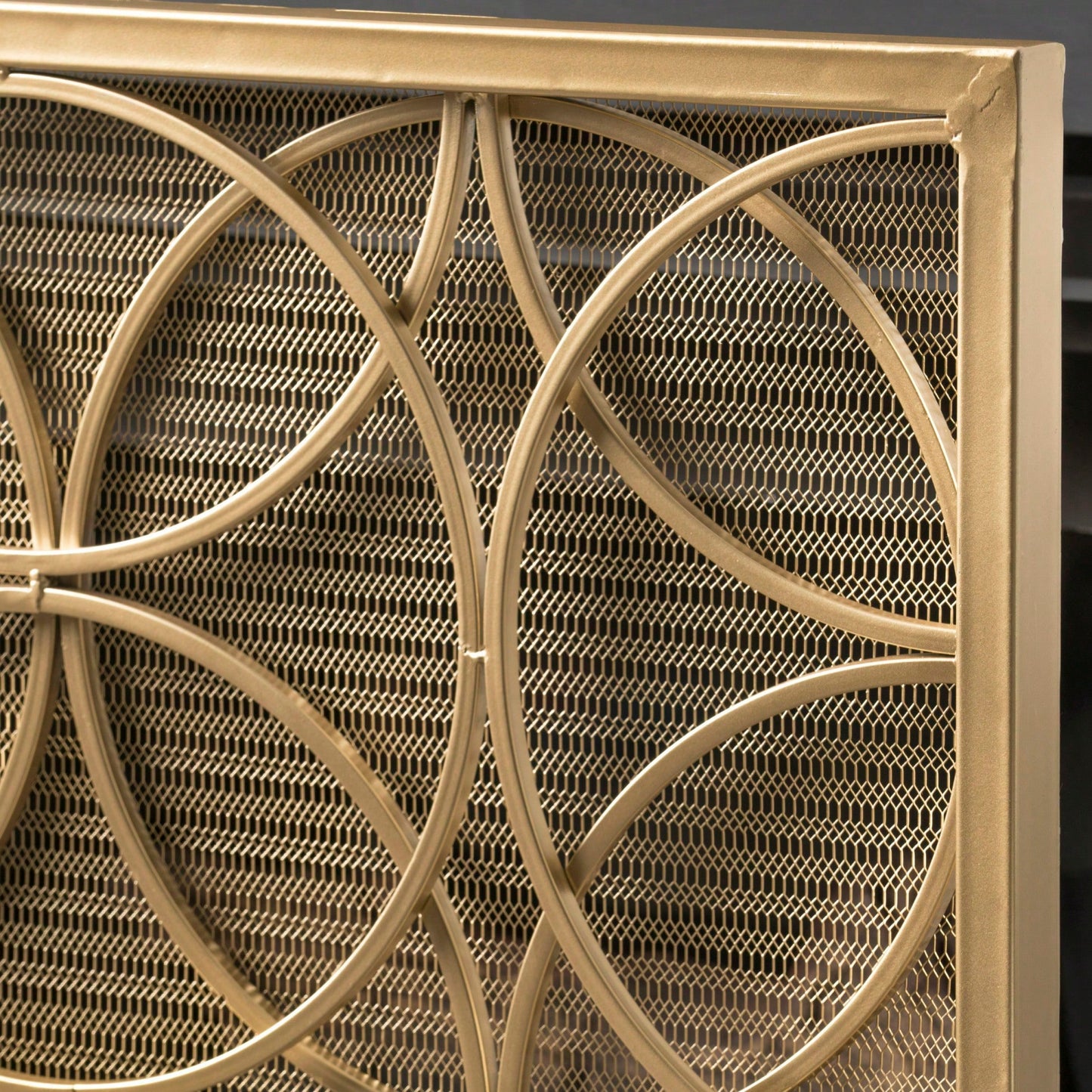 Elegant Fire Screen For Home Decor And Safety - Durable Metal Design With Stylish Finish