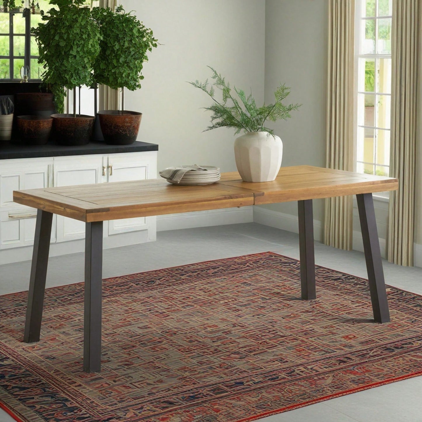 Elegant Modern Dining Table For Stylish Home Interiors