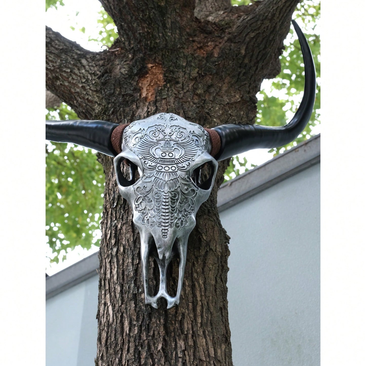 Lifelike Bone-Inspired Bull Head Wall Decor Resin Craft North American Style Home Accent