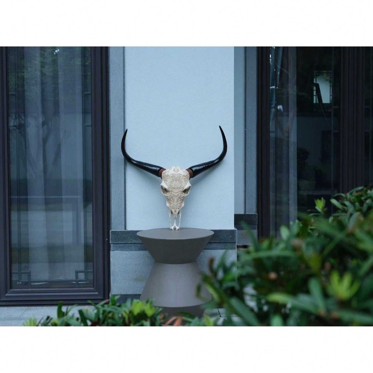 Lifelike Bone-Inspired Bull Head Wall Decor Resin Craft North American Style Home Accent