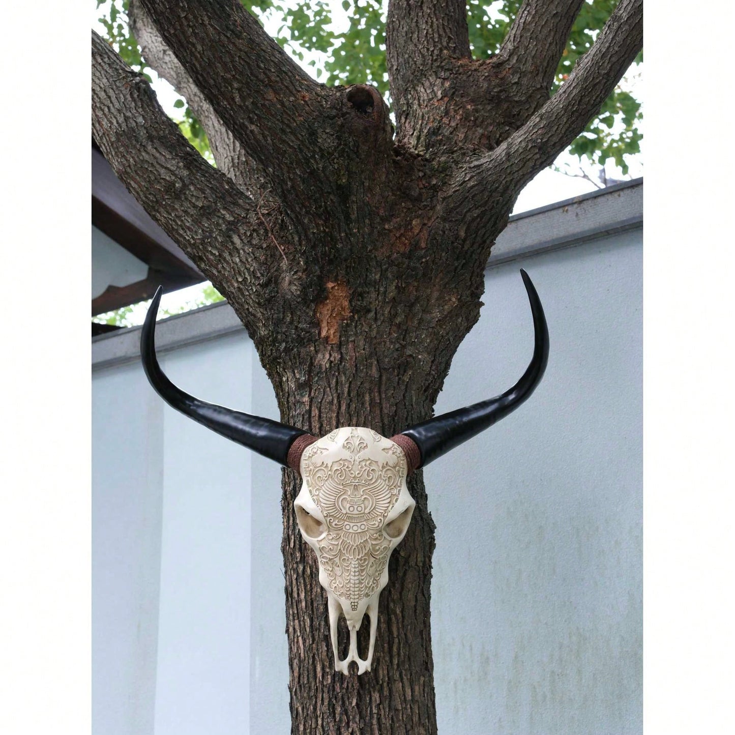 Lifelike Bone-Inspired Bull Head Wall Decor Resin Craft North American Style Home Accent