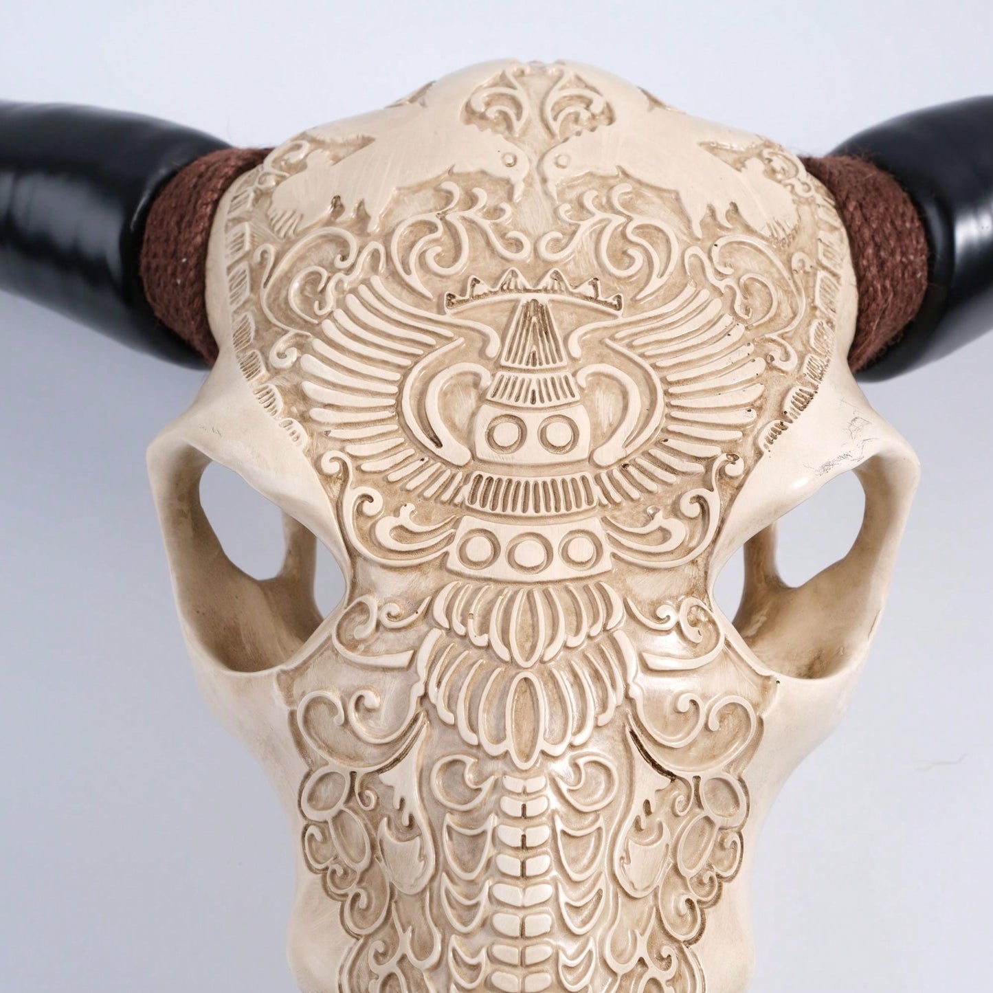 Lifelike Bone-Inspired Bull Head Wall Decor Resin Craft North American Style Home Accent