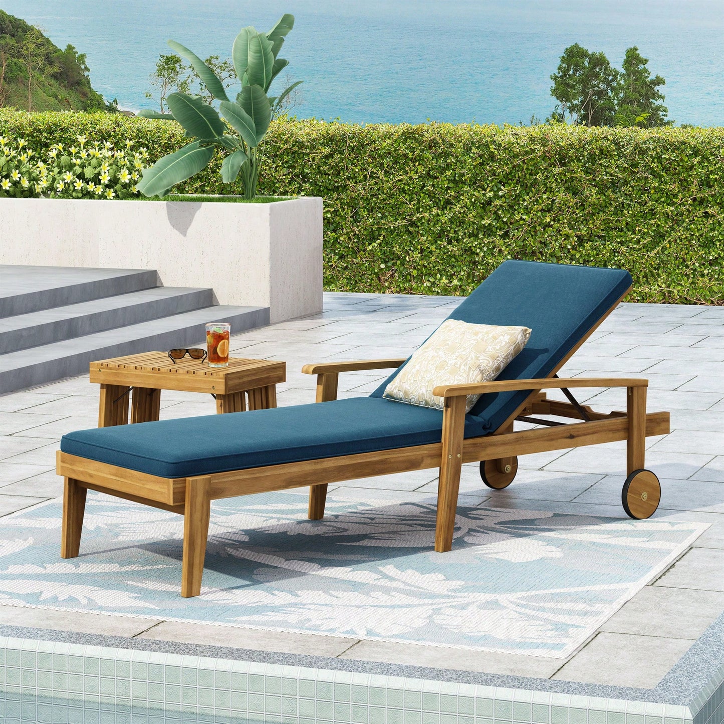 Elegant Modern Chaise Lounge For Stylish Living Room Decor