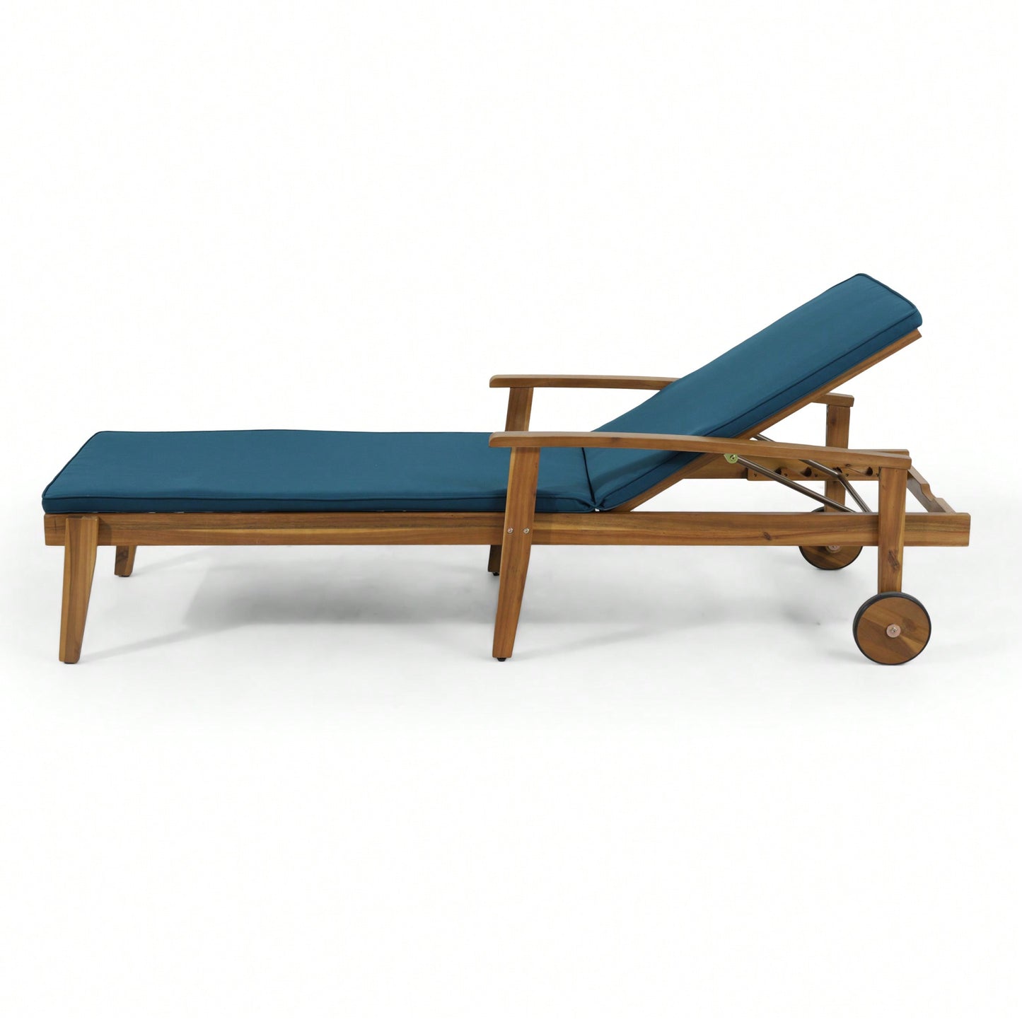 Elegant Modern Chaise Lounge For Stylish Living Room Decor