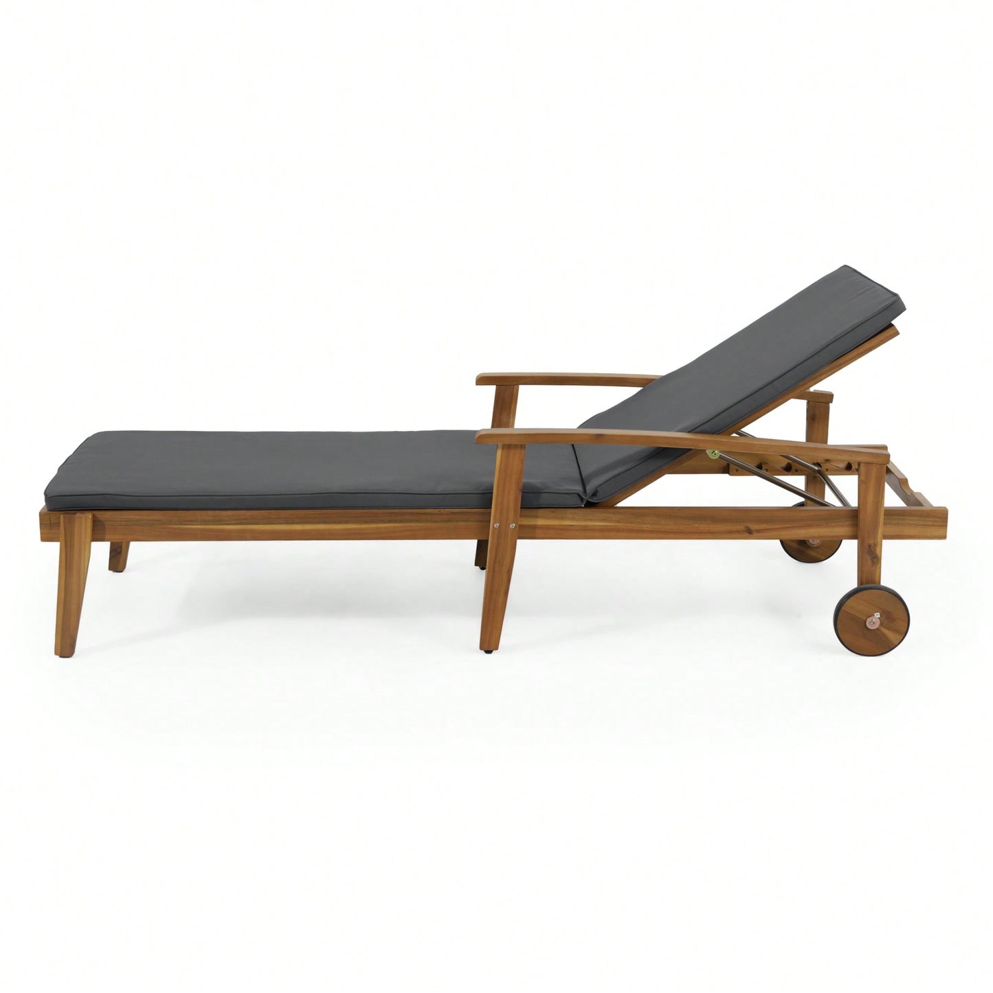 Elegant Modern Chaise Lounge For Stylish Living Room Decor