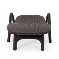 Elegant Modern Chaise Lounge For Stylish Living Spaces