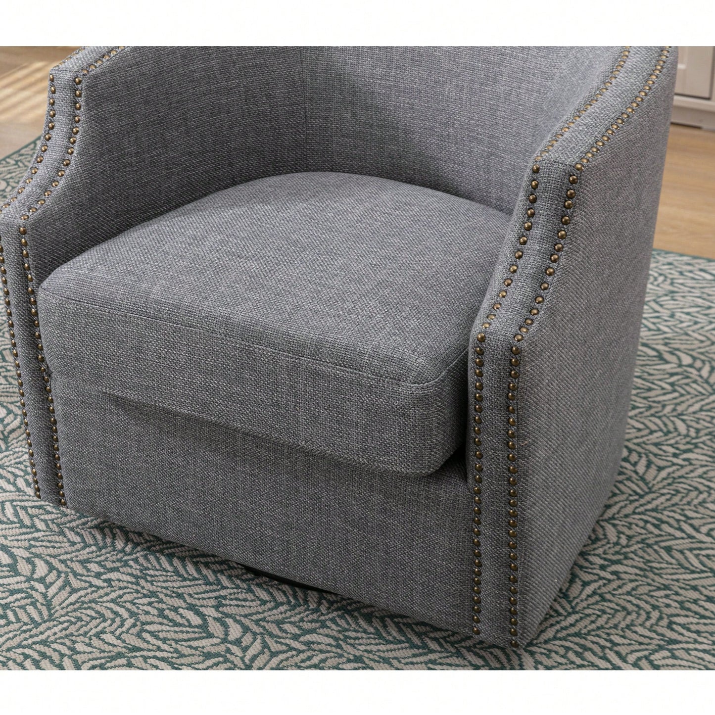 Elegant Swivel Living Room Chair For Modern Comfort And Style