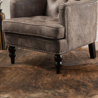Elegant Tufted Club Chair For Living Room And Office Seating