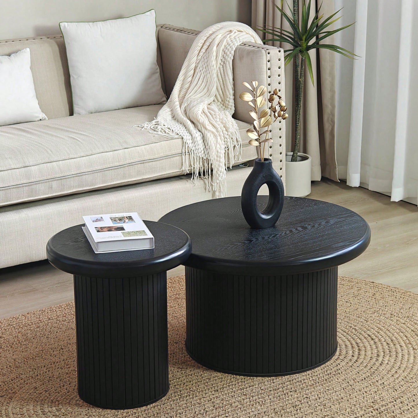 Stylish Modern Round Coffee Table Set With Unique Fluted Legs For Contemporary Living Room Decor