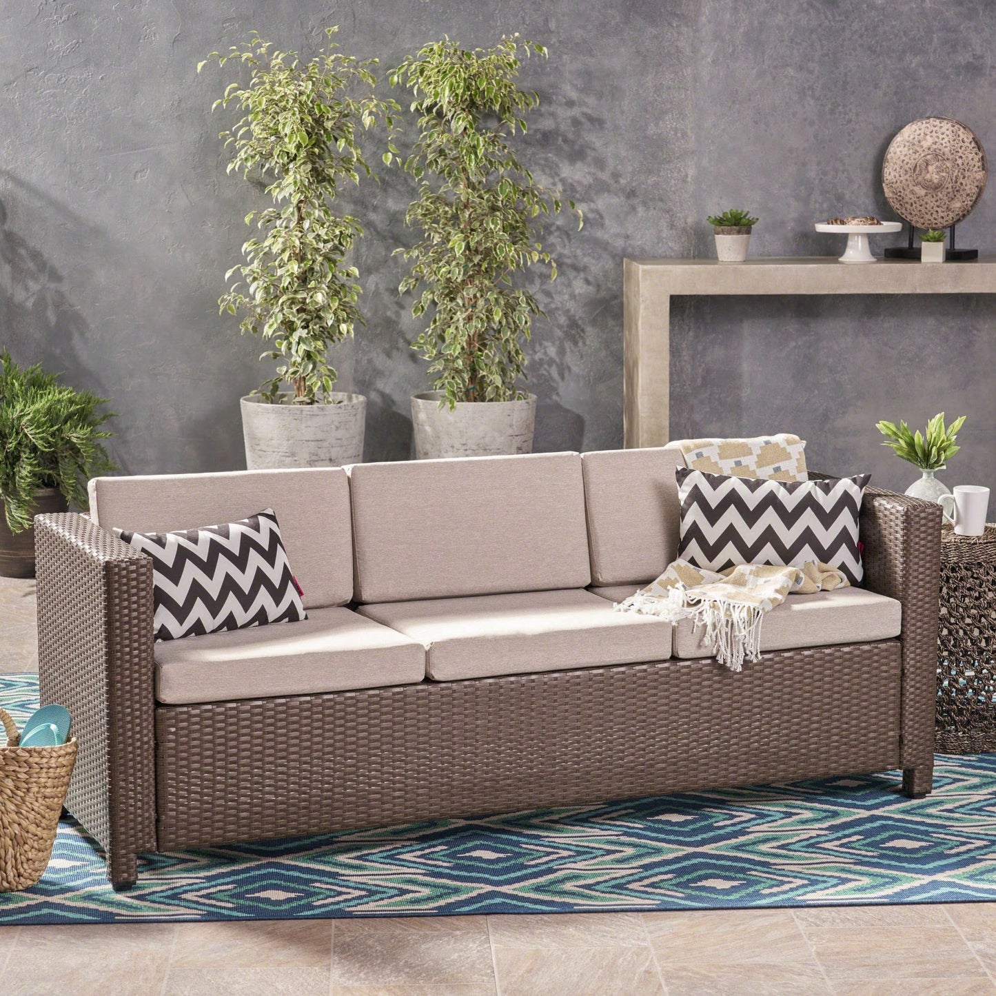 Stylish 3-Seater Sofa For Modern Living Rooms