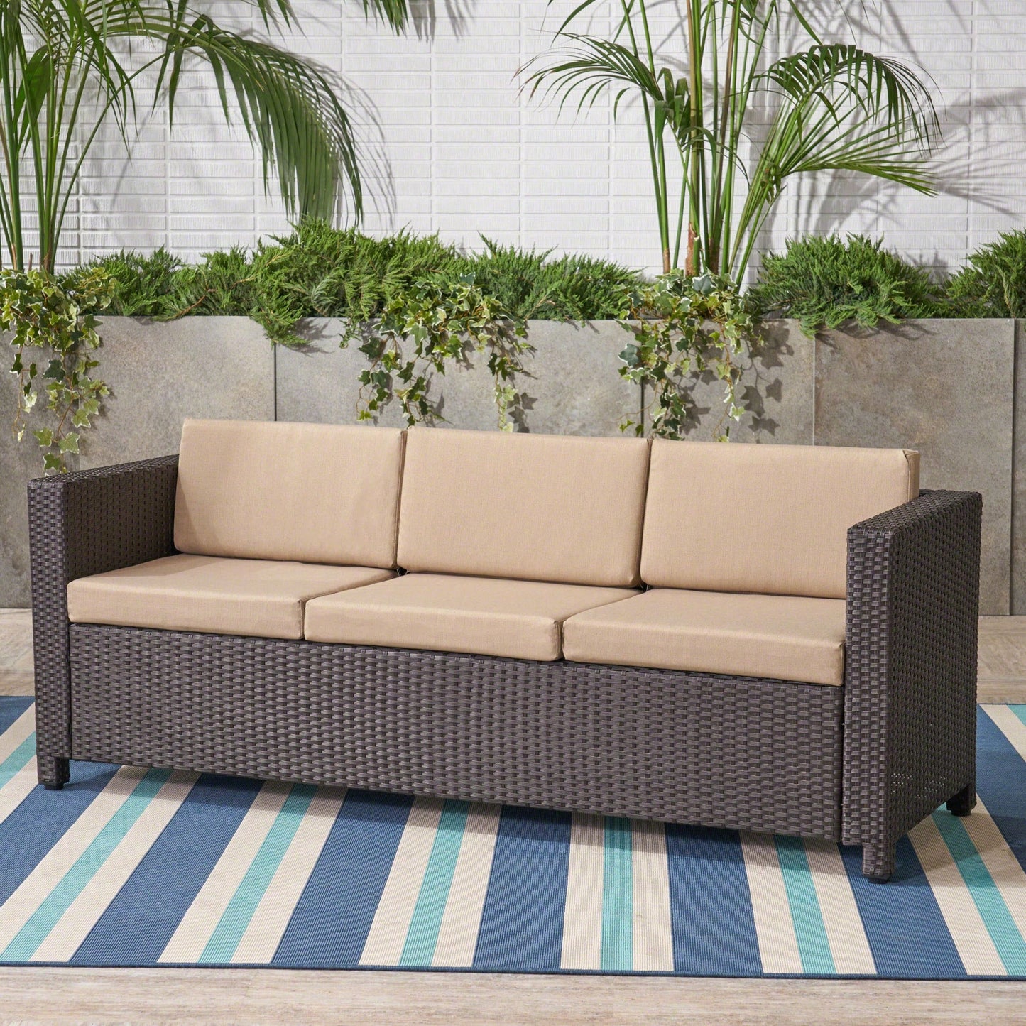 Stylish 3-Seater Sofa For Modern Living Rooms