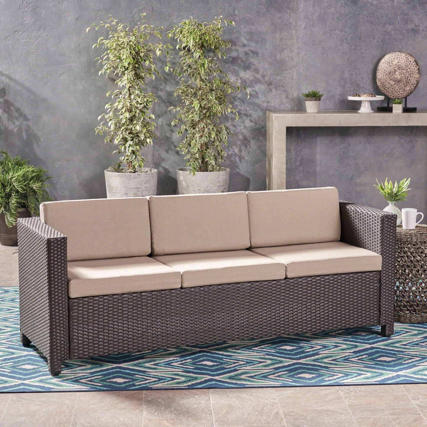 Stylish 3-Seater Sofa For Modern Living Rooms